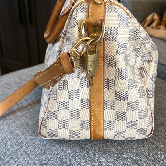 See photo for description. - Picture 3 of 8